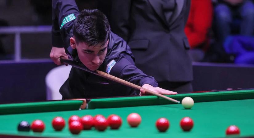 Sznúker-vb: Révész jól kezdett a selejtező nyitányán