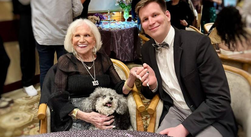 Álmából keltették az ATV riporterét: amikor ajtót nyitott, nem hitt a szemének