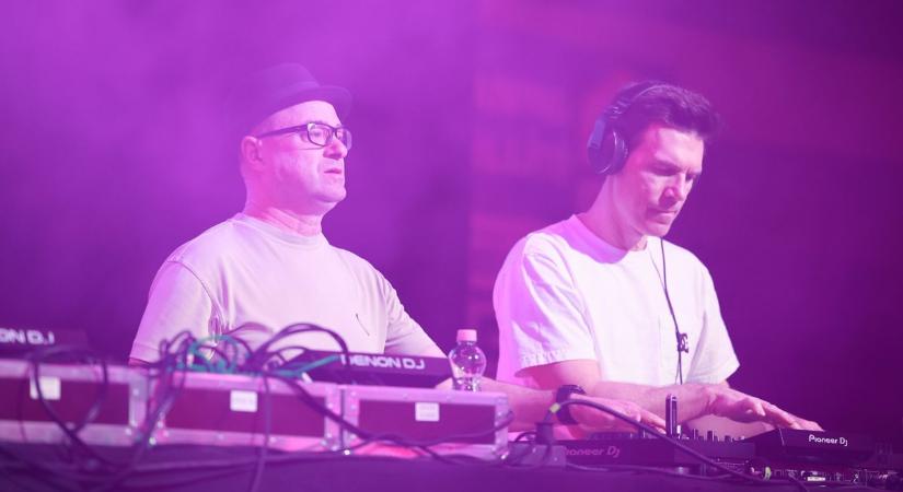 Berobbant a Retro Parti, sztár dj-k indították a bulit (galéria, videó)