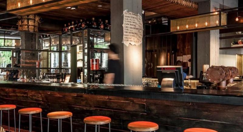 Kész, vége: lehúzta a rolót a magyar sztárséf