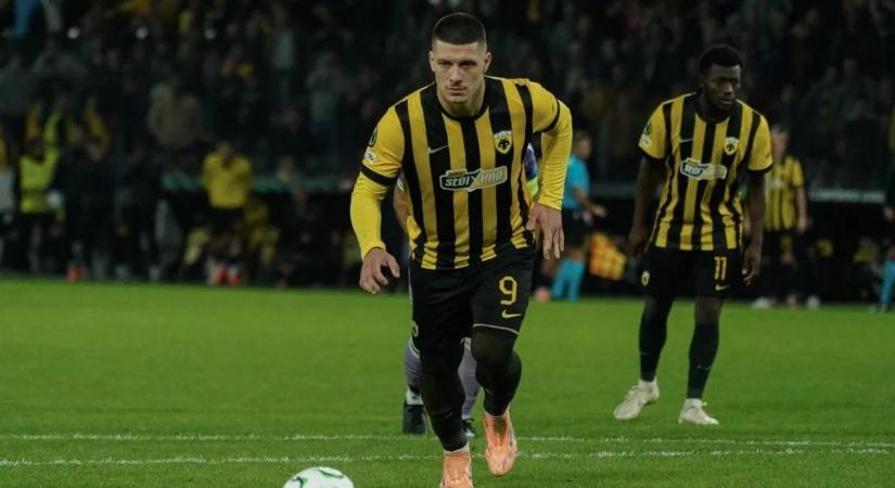 Varga Barnabás csapattársa az etalon, a magyar támadót viszont elfelejtették