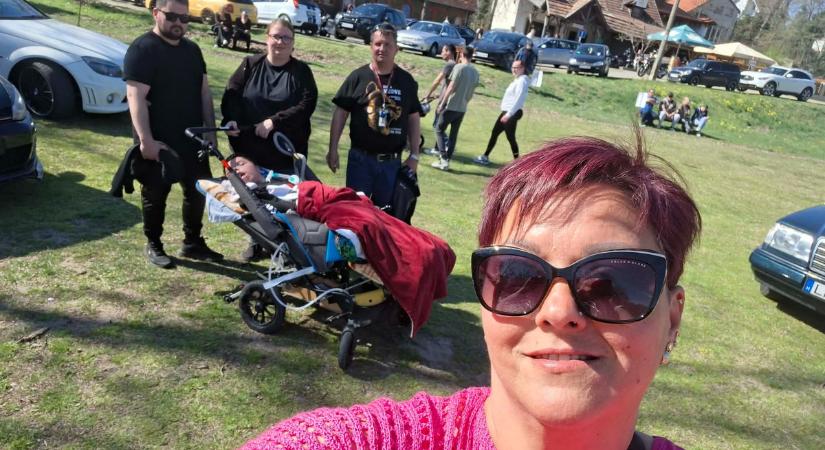 “Már nagyon várta, hogy kimozduljunk”– SMA Zsoltika imádta az autóstalálkozót – Fotók!
