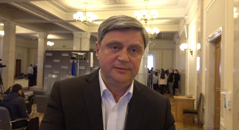 Kacsnij képviselőt közel 13 millió hrivnya értékű jogellenes meggazdagodással gyanúsítják