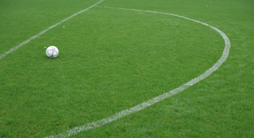 Felháborító és szégyenteljes: Elszabadultak az indulatok a magyar focimeccsen