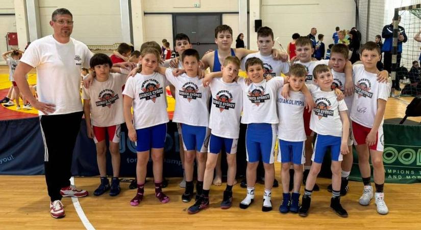 Egy helyen két verseny, sok érem a dunaújvárosi mérleg