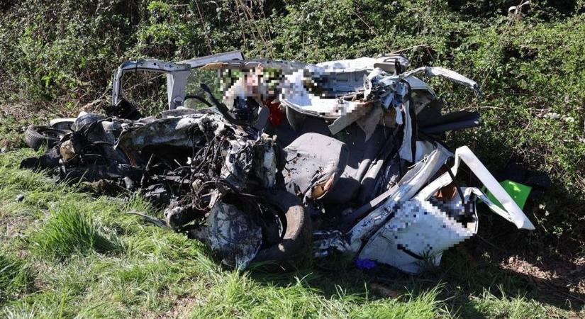 Tragikusan indul a hét az utakon: ma délután halálos baleset történt a Dunántúl egyik legforgalmasabb szakaszán (fotók)