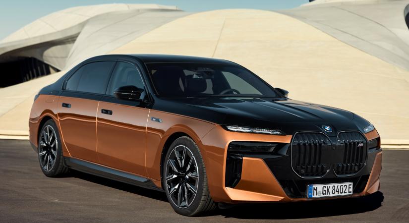 Külső segítséggel fejleszti csúcsmodelljét a BMW