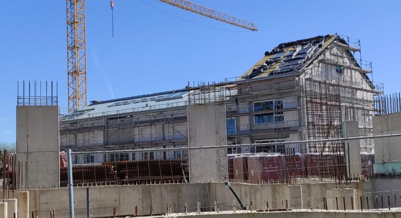 A vásárhelyi honvéd középiskola és kollégium sportcsarnokát építgetik