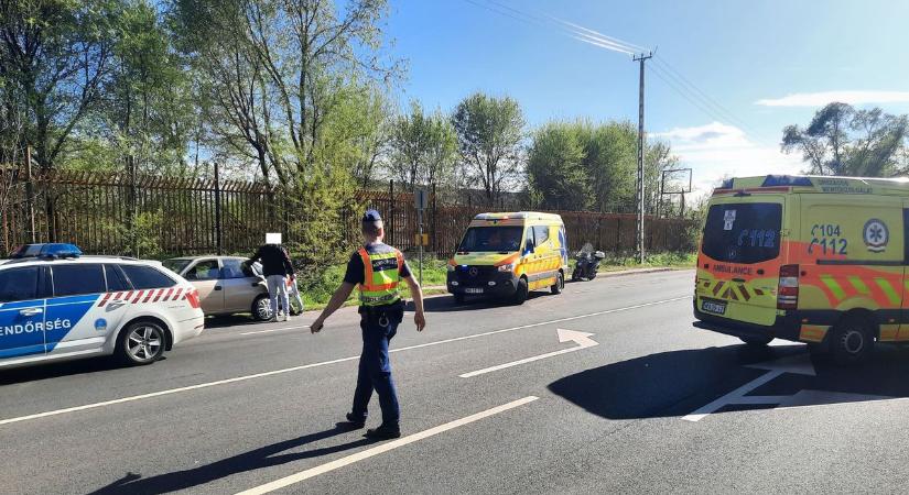 Elátkozott kereszteződés? Újabb súlyos baleset ugyanazon a helyszínen a 4-es főúton Nyírpazonynál! Mentők a helyszínen!