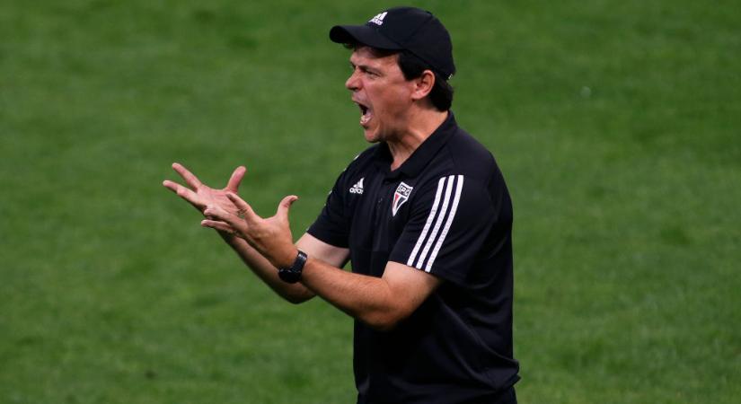 A brazil válogatott korábbi kapitánya mentheti meg a Corinthianst – HIVATALOS