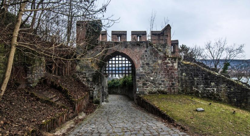 80 évig ez a város volt Magyarország fővárosa, a könyvek is titkolják, ha a nevét meghallod, nem fogsz szóhoz jutni percekig