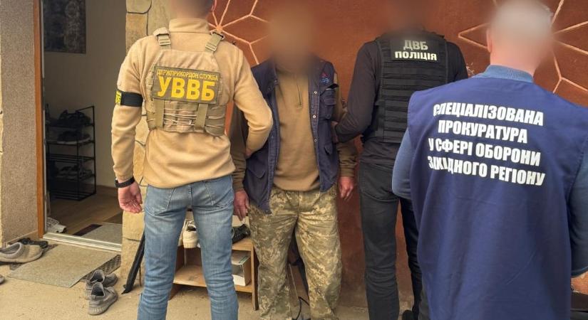 Egy kárpátaljai férfi 8 ezer dollár kenőpénzt ajánlott fel egy határőrnek