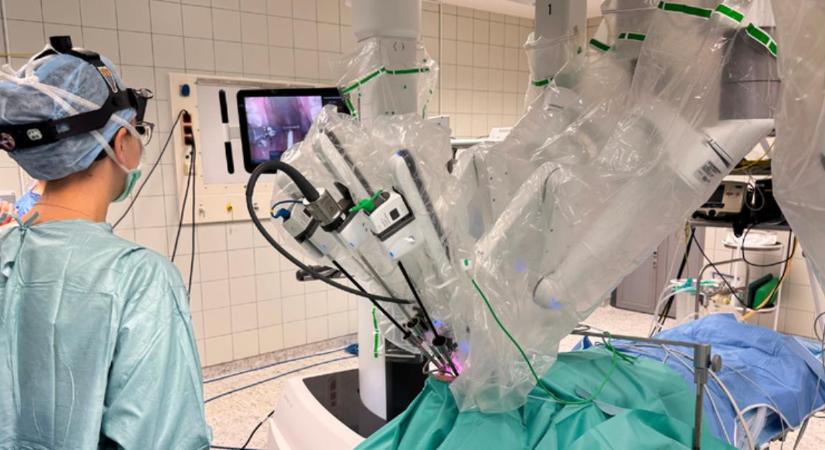 A jövő sebészete Debrecenben: robotasszisztált műtétek és modern audiológiai központ