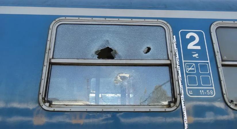 Agresszív utas zúzott a szolnoki vasútállomáson, így ért véget az ámokfutás
