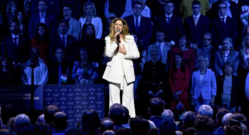 Különleges módon énekelte Radics Gigi az amerikai himnuszt