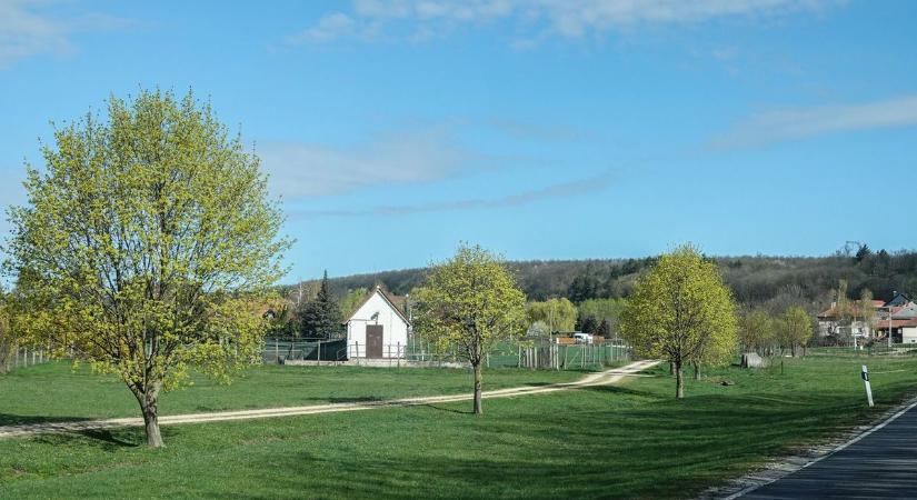 Veszprémre napsütés és szélviharos gomolyfelhők várnak