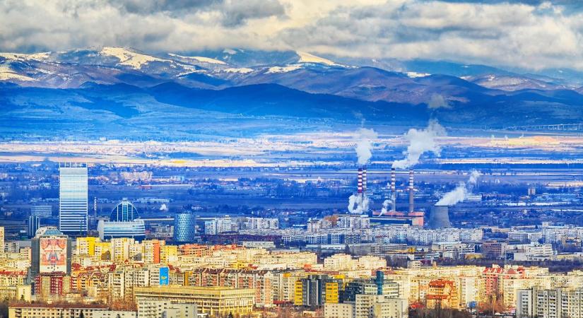 Elmaradt a drágulás és a katasztrófa – Pénzügyi révbe ért az euróval Bulgária