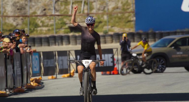 Féltékenységből ölte meg a sportolónőt, a gyilkos plasztikai műtéttel menekült a rendőrök elől