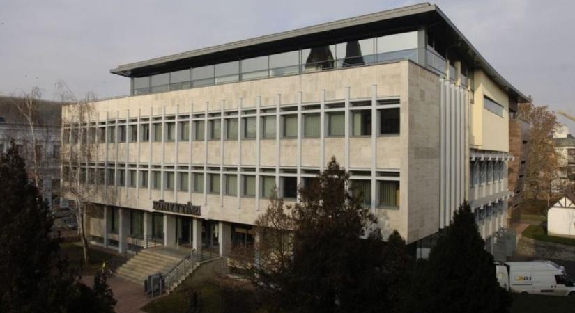 Különleges programmal ünneplik a költészet napját – érdemes ellátogatni!