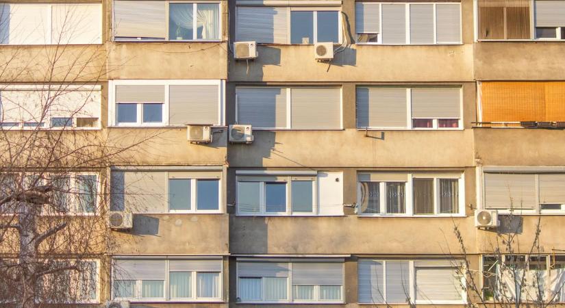 Ezek most a legolcsóbb ingatlanok Vasban: félkész szuterén, apartmanlakás is eladó