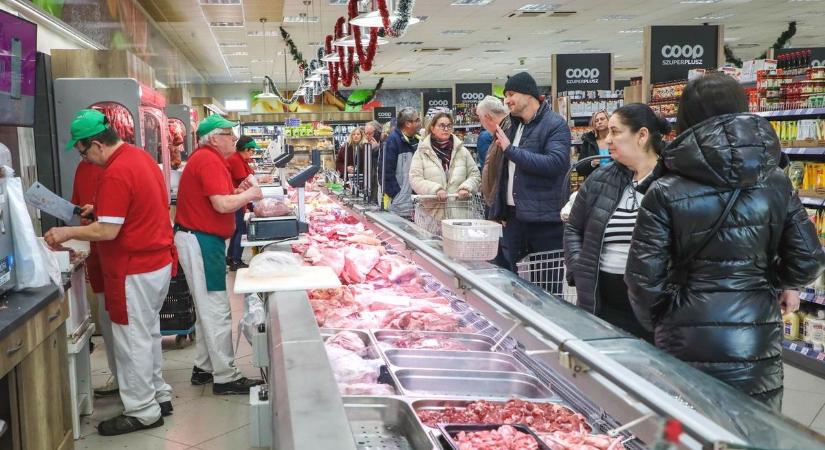 Elképesztő fordulat a boltokban: ennyivel lett olcsóbb a húsvéti bevásárlás egy év alatt
