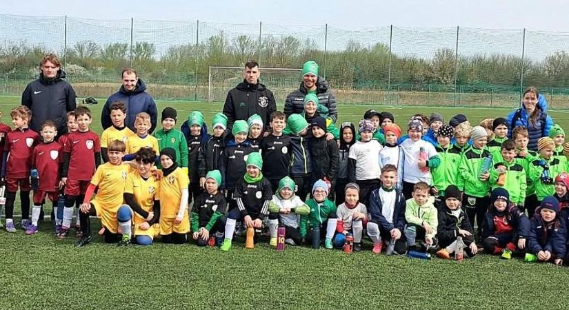 Még a vihart is lefocizták Siófokon a nagymenő kispályások