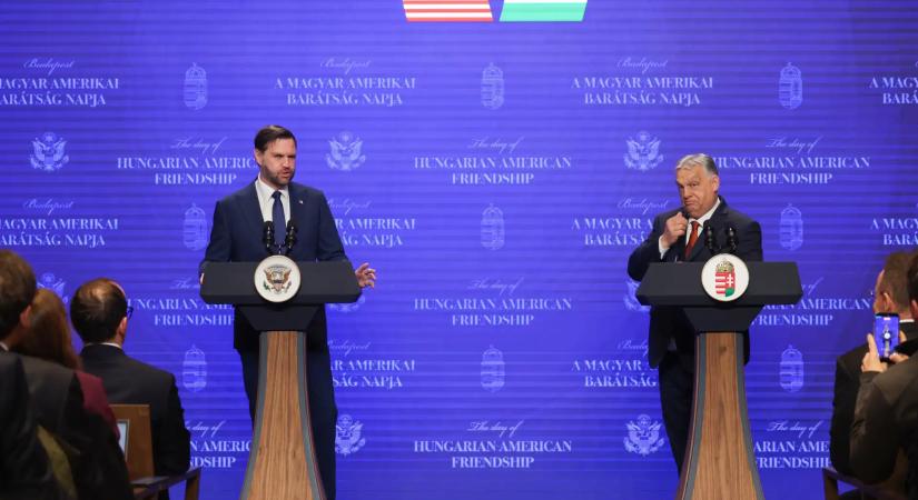 Kiderült mit jelentett Orbán Viktor beszédes kézmozdulata az amerikai alelnök mellett
