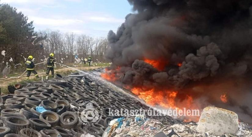 Lángok és füst Zala vármegyében – kilenc tűzhöz vonultak a tűzoltók a hosszú hétvégén