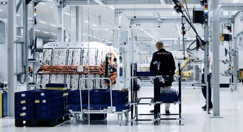 Horvát segítséggel újul meg a BMW elektromos csúcsmodellje