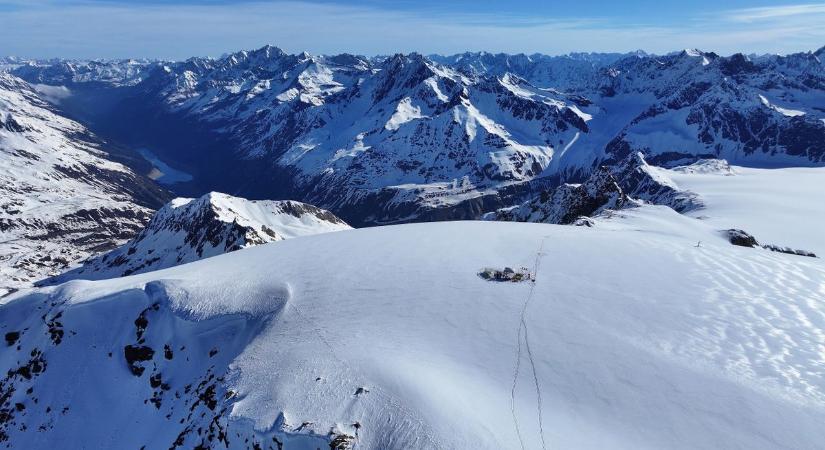 Eltűnik a Föld egyik legfontosabb gleccsere: 5 méter jég maradt a tanulmányozáshoz