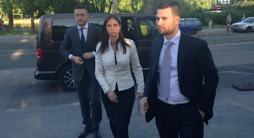 Végül csak sikerült elérni, hogy Rogán kabinetfőnökének ne legyen köze a Schadl-ügyhöz