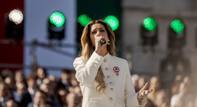 Az amerikai és magyar himnuszt is elénekelte Radics Gigi JD Vance és Orbán előtt – felrótták a netezők, hogy sokat hajlítgatott