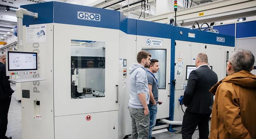Intelligens automatizálás a maximális kibocsátásért: A GROB GRC-M60 robotcella premierje a 2026-os házikiállításon