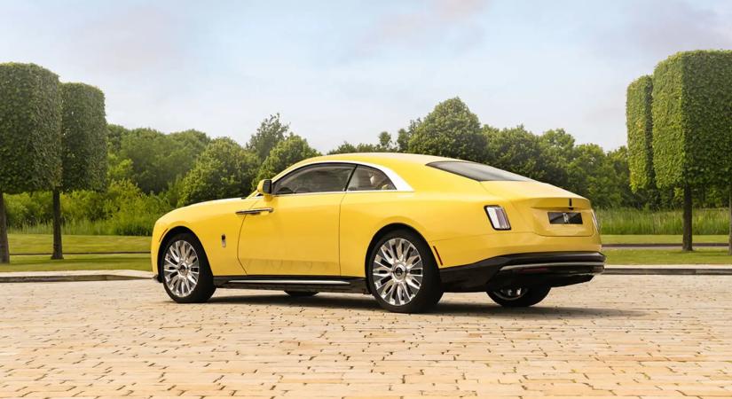 „Tévedésből” szerepelhet a 150 milliós Rolls-Royce Somlai Bálint cégénél