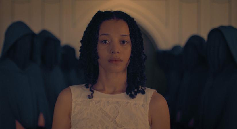 Már elérhető a Margaret Atwood regénye alapján készült drámasorozat