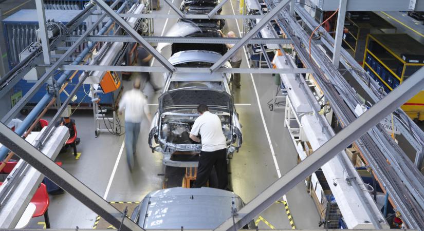 Egyszer hopp, máskor kopp: gyenge jelentés érkezett a magyar iparról