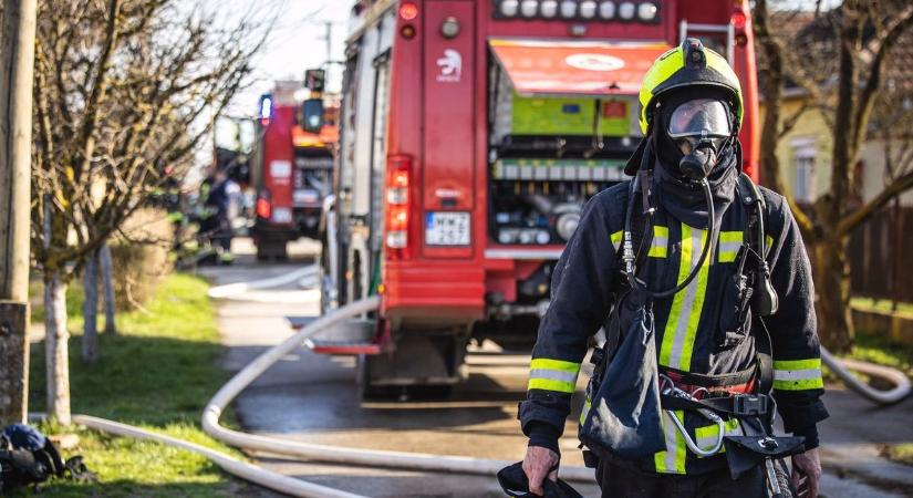 Veszélyes napok: lángoló kertek, kidőlt fák és több mint ötven segélyhívás Szabolcsban a hosszú hétvégén