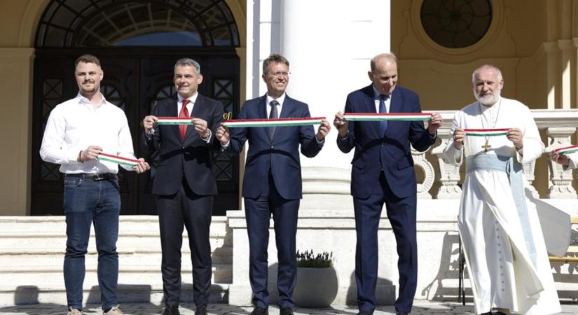 Megújult a Szent István Campus központi épületegyüttese – újabb mérföldkőhöz érkezett a felújítás