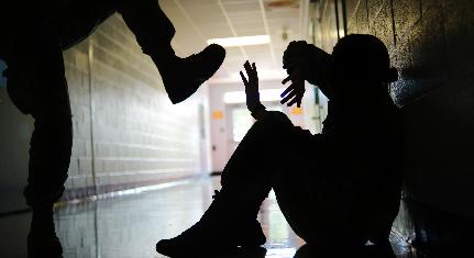 Két év börtönre ítéltek egy nőt, aki rátámadt egy gyermekorvosra Pécsen