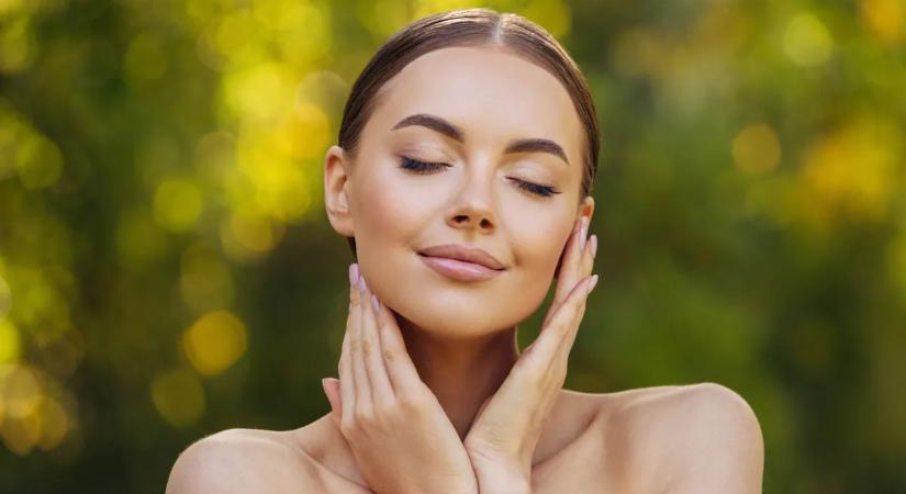 Ragyogó és egészséges arcbőrre vágysz? Ezeket a tavaszi sminktermékeket kell beszerezned