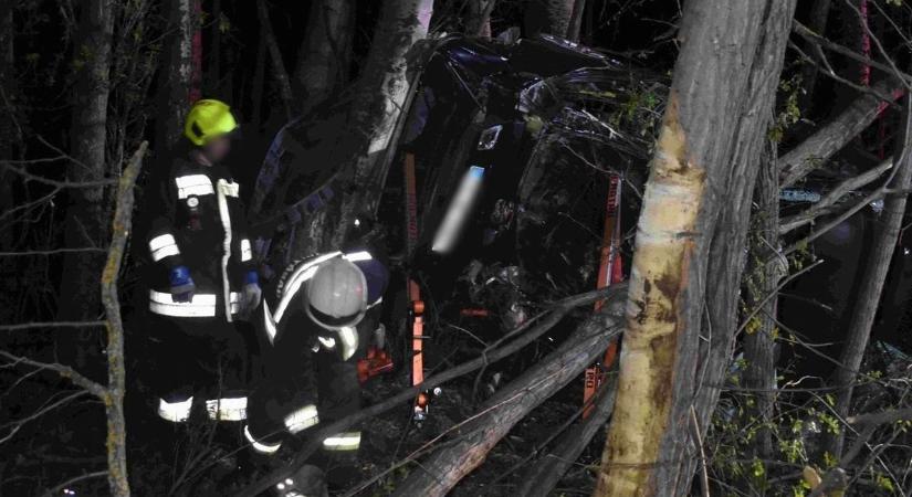 Borzalmas balesetek a hosszú hétvégén: négy ember vesztette életét az utakon  fotók