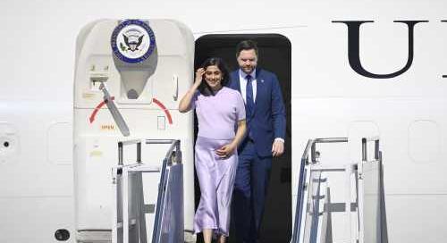 Magyarországra érkezett az Amerikai Egyesült Államok alelnöke