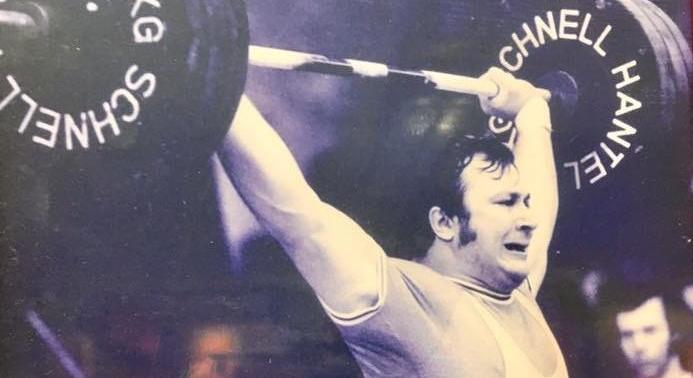 Meghalt Ambrus László