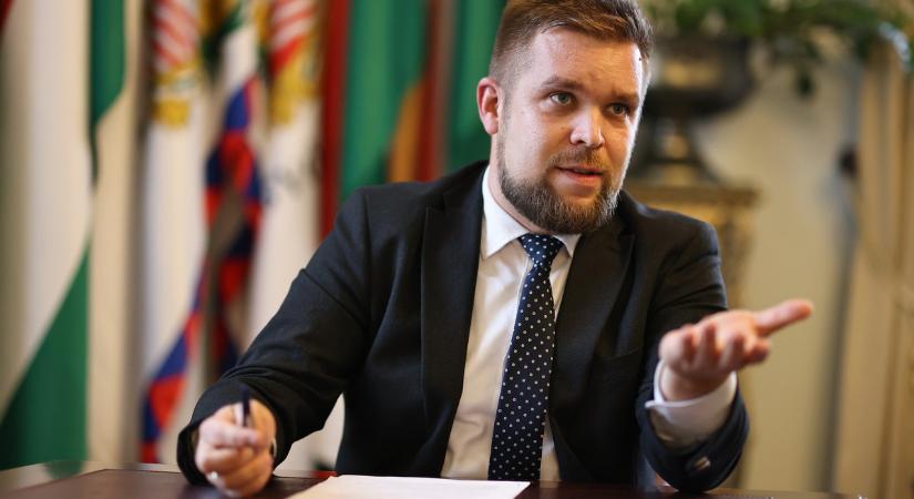 Befolyásolni akarta a választásokat Pintér Bence – A Nemzeti Választási Bizottság eltiltotta a polgármestert