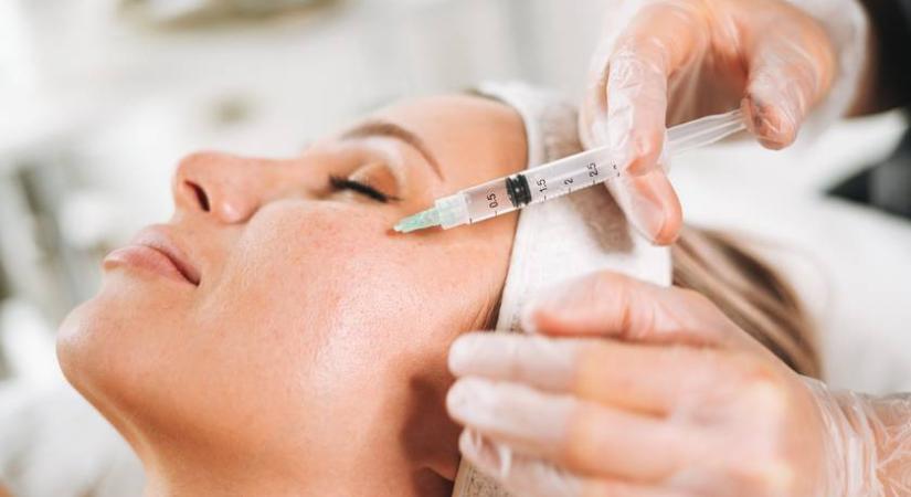 Kiderült, mit tesz 20 év botox az arccal: ikrek arcán mutatták meg a különbséget