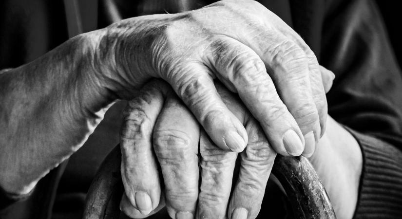 Szívszaggató! Nagymamája miatt készített filmet az Alzheimer-kórról a tízéves kislány