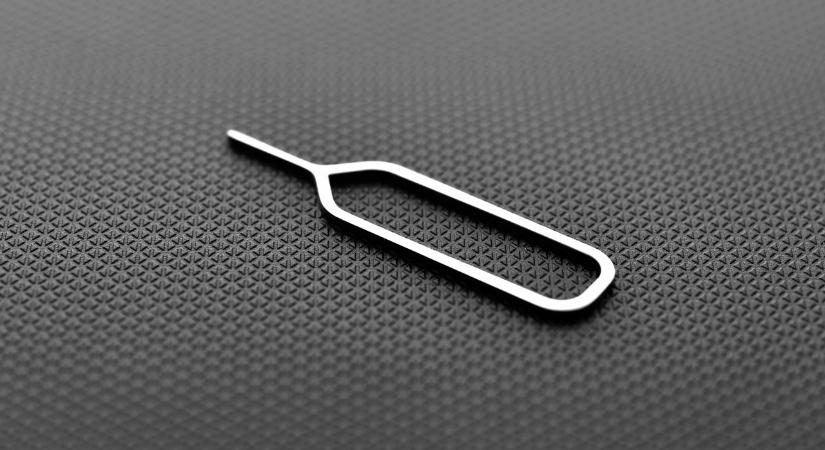 Ezért nélkülözhetetlen a SIM-tű, semmiképpen se hagyd el!