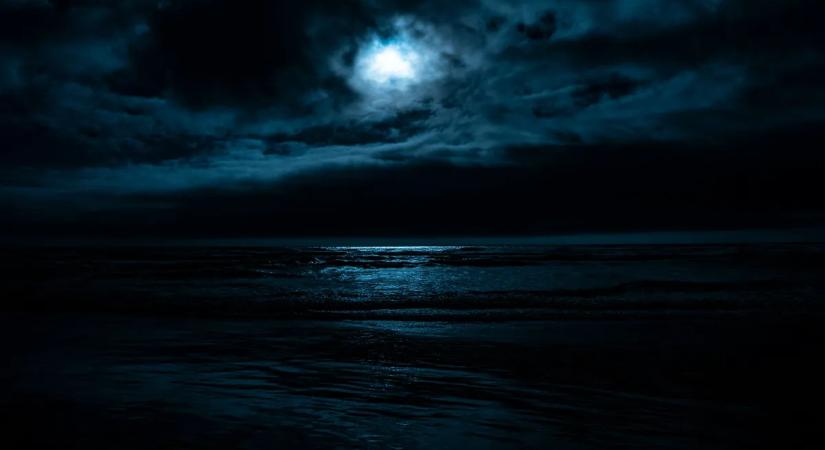 Egy hétig hánykolódtak céltalanul a Csendes-óceánon, hihetetlen módon menekültek meg