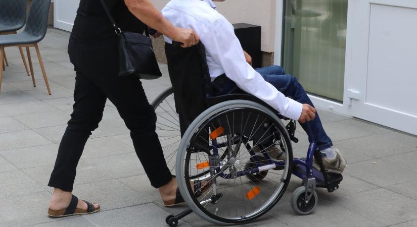 Ez a pályázati lehetőség kizárólag fogyatékossággal élőknek és hozzátartozóiknak szól