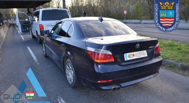 Drog hatása alatt, hamis rendszámmal és eltiltás ellenére vezetett egy férfi Győr közelében